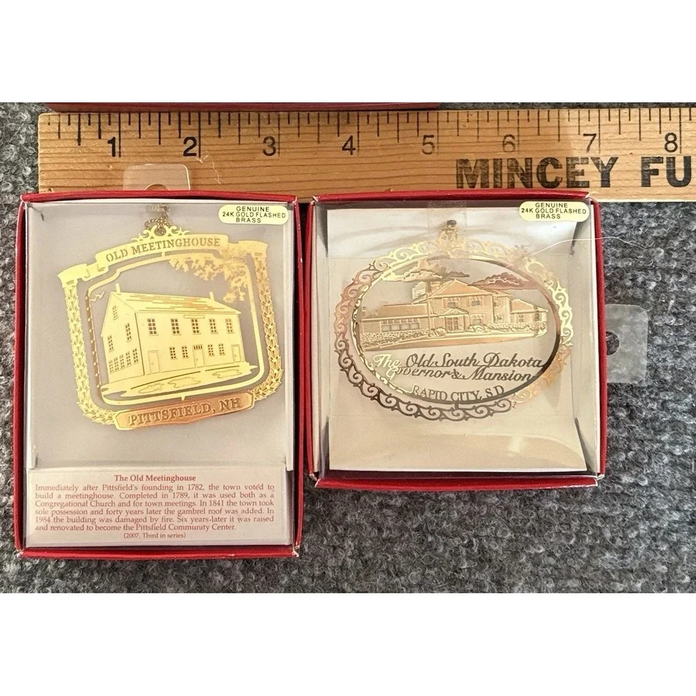 Vintage Landmark Ornament Lot 2‎ Gold Flashed Brass NH SD House Historic Sites